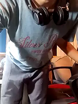 Snapshot of takumysexy chatting on 12-10-24, 02:59 takumysexy online show from 12-10-24, 02:59