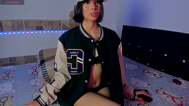 Snapshot of ChloeAddamss chatting on 09-25-25, 05:33 ChloeAddamss online show from 09-25-25, 05:33