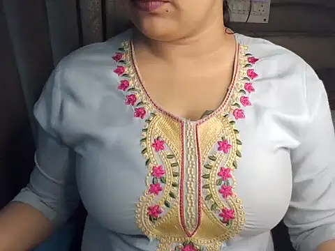 Trezza online show from 10-24-25, 11:34