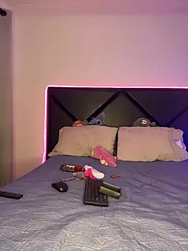 Snapshot of ScarlettAndClark chatting on 01-27-25, 09:55 ScarlettAndClark online show from 01-27-25, 09:55