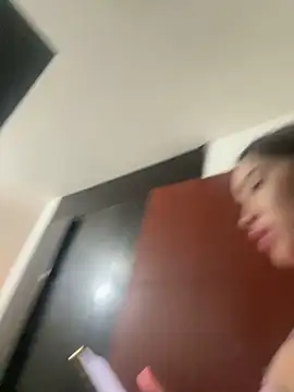 Snapshot of ScarlettAndClark chatting on 02-19-25, 03:28 ScarlettAndClark online show from 02-19-25, 03:28