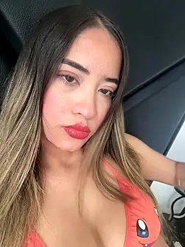 Snapshot of ScarlettAndClark chatting on 10-19-25, 04:51 ScarlettAndClark online show from 10-19-25, 04:51