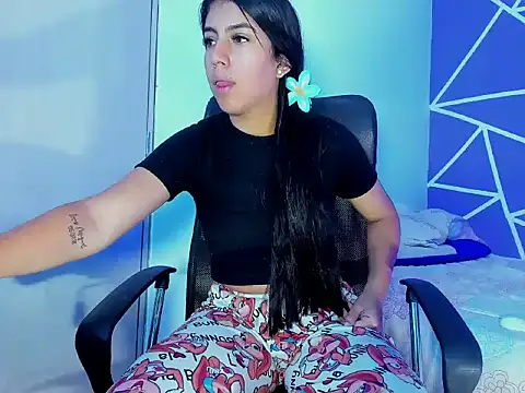 skinnyanai2 online show from 10-04-25, 02:37