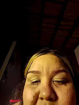 Snapshot of Venus_queenn chatting on 03-16-25, 03:04 Venus queenn online show from 03-16-25, 03:04