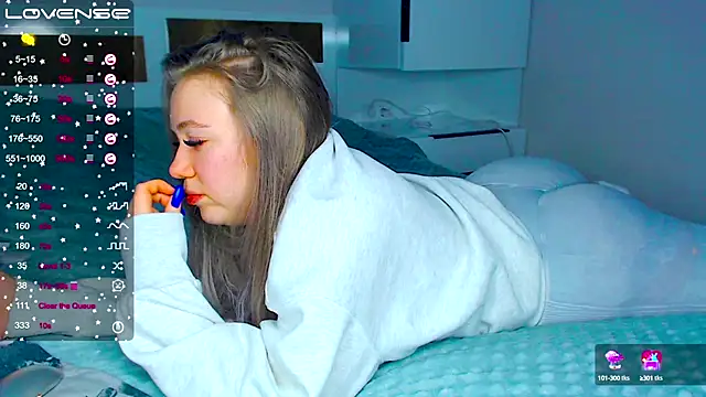 Snapshot of kitti_kaattt chatting on 02-08-25, 07:26 kitti kaattt online show from 02-08-25, 07:26