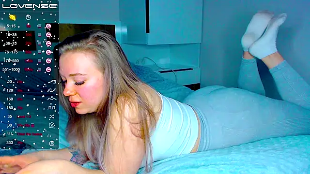 Snapshot of kitti_kaattt chatting on 02-22-25, 07:01 kitti kaattt online show from 02-22-25, 07:01