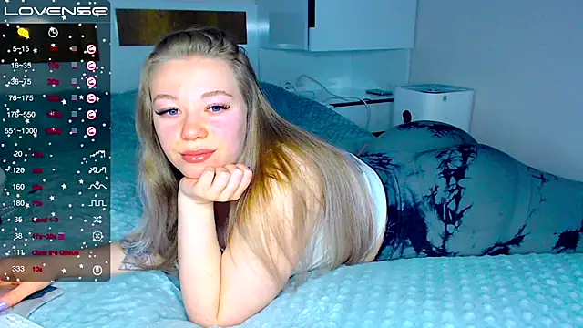 Snapshot of kitti_kaattt chatting on 03-12-25, 03:57 kitti kaattt online show from 03-12-25, 03:57