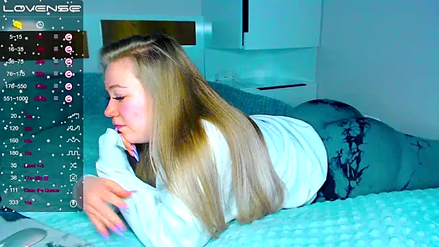 Snapshot of kitti_kaattt chatting on 03-22-25, 04:24 kitti kaattt online show from 03-22-25, 04:24