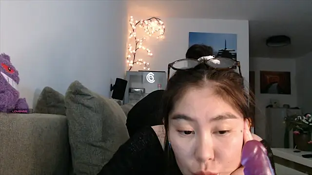 Snapshot of Kunimitsuu_ chatting on 10-03-25, 11:02 Kunimitsuu online show from 10-03-25, 11:02