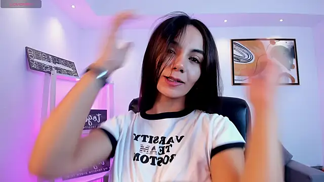 Snapshot of martina_mancini chatting on 04-30-26, 12:33 martina mancini online show from 04-30-26, 12:33