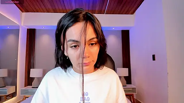 Snapshot of martina_mancini chatting on 05-11-26, 12:33 martina mancini online show from 05-11-26, 12:33