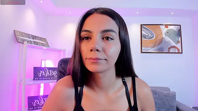 Snapshot of martina_mancini chatting on 05-15-26, 02:24 martina mancini online show from 05-15-26, 02:24