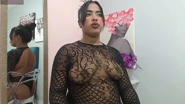 Snapshot of AichaBrown chatting on 03-16-25, 04:30 AichaBrown online show from 03-16-25, 04:30