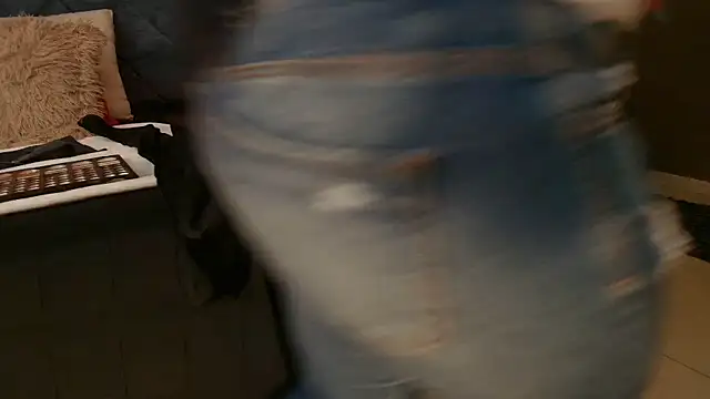 Snapshot of Janna_Rousse_ chatting on 02-12-25, 11:51 Janna Rousse online show from 02-12-25, 11:51