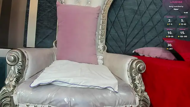 Snapshot of Janna_Rousse_ chatting on 09-29-25, 11:48 Janna Rousse online show from 09-29-25, 11:48