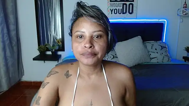 Dominik girl online show from 04-28-26, 04:50