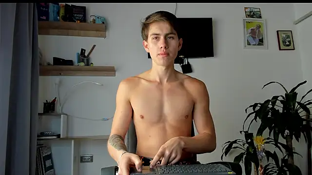 manucute 23  online show from 02-16-26, 02:46