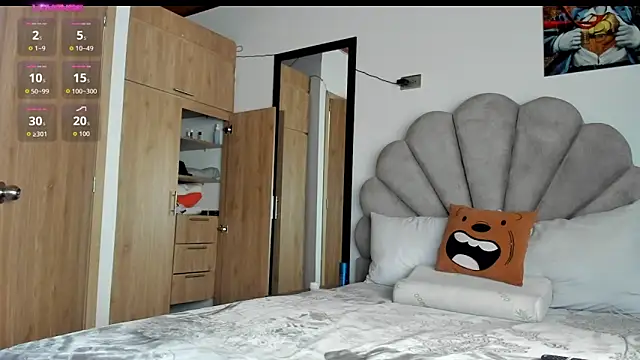 manucute 23  online show from 04-26-26, 03:32