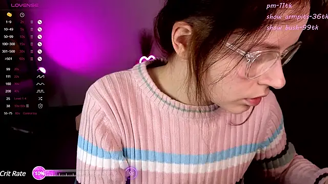 Snapshot of reb_luvng chatting on 12-19-24, 03:08 reb luvng online show from 12-19-24, 03:08