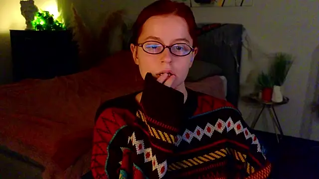 Snapshot of reb_luvng chatting on 10-23-25, 01:54 reb luvng online show from 10-23-25, 01:54