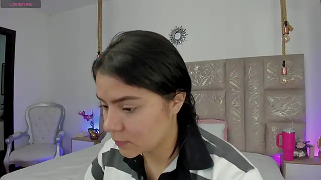 Oriana Guzman online show from 07-31-26, 07:24