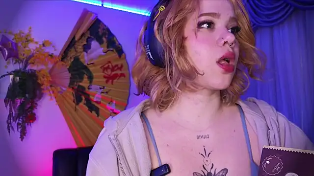 albaismynameX online show from 09-29-25, 12:10