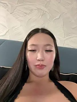 Aiko Yumi online show from 02-05-25, 07:42