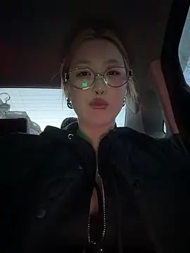 Aiko Yumi online show from 04-24-26, 05:59