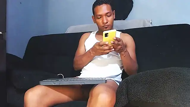 Snapshot of Grandeygruesa1 chatting on 09-15-25, 12:21 Grandeygruesa1 online show from 09-15-25, 12:21