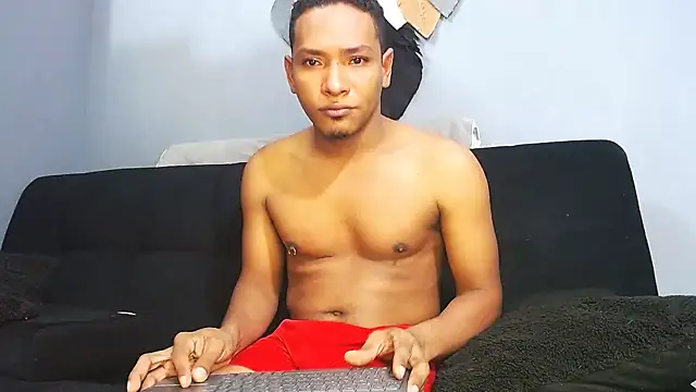 Snapshot of Grandeygruesa1 chatting on 10-26-25, 08:37 Grandeygruesa1 online show from 10-26-25, 08:37