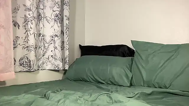 NatalieKneals online show from 03-23-26, 06:50