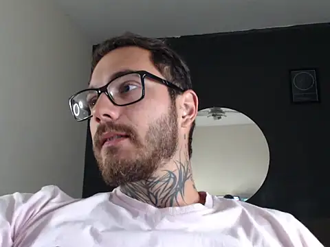 clark r online show from 09-25-25, 11:52