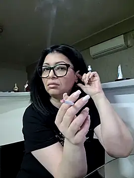 Milf Abigail online show from 04-17-26, 12:35