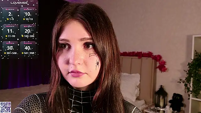 Snapshot of LeraKit chatting on 10-29-25, 03:36 LeraKit online show from 10-29-25, 03:36