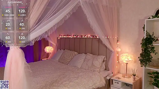 Snapshot of LeraKit chatting on 11-26-25, 03:02 LeraKit online show from 11-26-25, 03:02