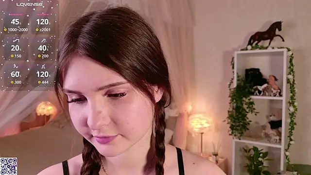 Snapshot of LeraKit chatting on 12-04-25, 04:16 LeraKit online show from 12-04-25, 04:16