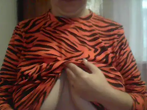 AnaXBerry online show from 12-18-25, 06:52