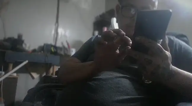 Snapshot of AlanDickson chatting on 03-11-25, 01:16 AlanDickson online show from 03-11-25, 01:16