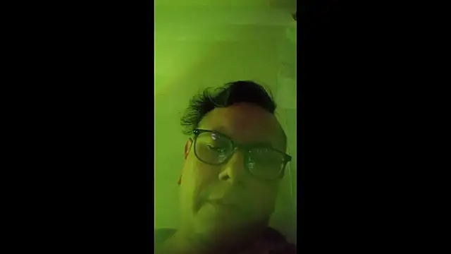 Snapshot of AlanDickson chatting on 12-22-25, 09:28 AlanDickson online show from 12-22-25, 09:28