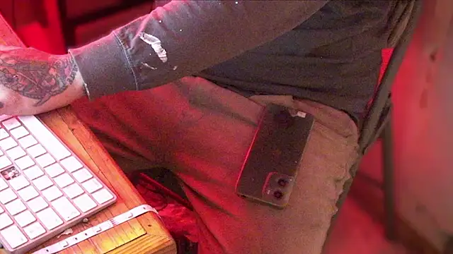 Snapshot of AlanDickson chatting on 02-19-26, 10:00 AlanDickson online show from 02-19-26, 10:00