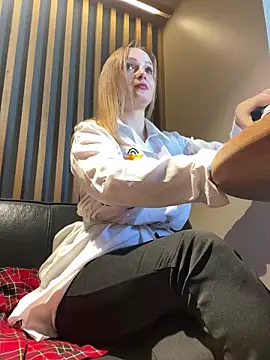 Snapshot of LadyTatiana_Madam chatting on 01-17-25, 09:49 LadyTatiana Madam online show from 01-17-25, 09:49