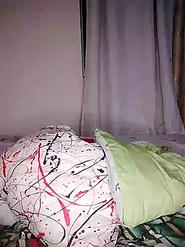 Snapshot of Bella_kiki chatting on 02-09-25, 10:54 Bella kiki online show from 02-09-25, 10:54