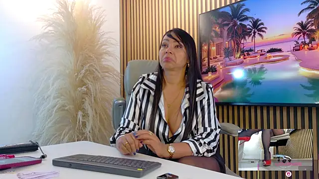 lulu 072 online show from 07-16-26, 12:05