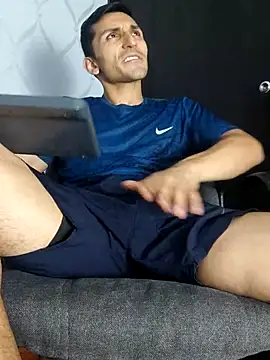 Snapshot of Marck_Muscle chatting on 03-06-25, 01:48 Marck Muscle online show from 03-06-25, 01:48