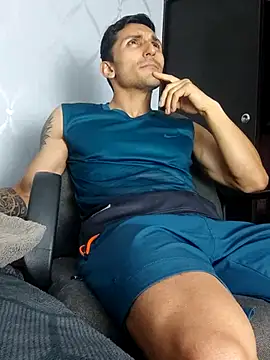 Snapshot of Marck_Muscle chatting on 03-11-25, 02:54 Marck Muscle online show from 03-11-25, 02:54