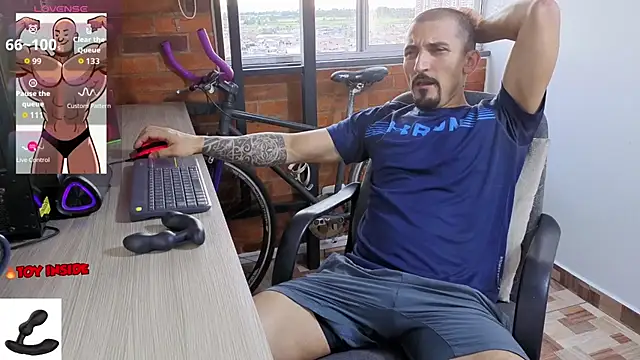 Marck Muscle online show from 06-12-26, 10:52