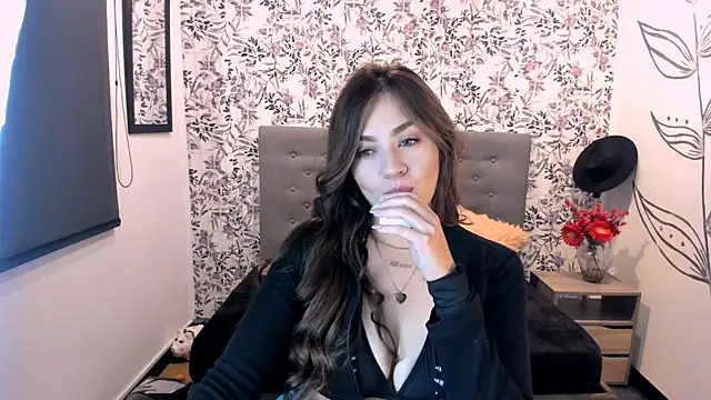 Snapshot of KataHot_ chatting on 12-29-24, 01:56 KataHot online show from 12-29-24, 01:56