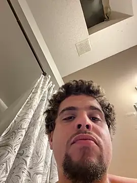 Snapshot of bigitaliandic chatting on 12-03-24, 12:35 bigitaliandic online show from 12-03-24, 12:35