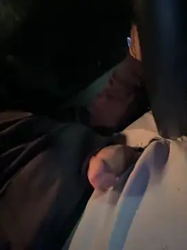 Snapshot of bigitaliandic chatting on 02-24-25, 07:33 bigitaliandic online show from 02-24-25, 07:33