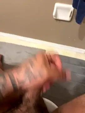 Snapshot of bigitaliandic chatting on 10-05-25, 05:17 bigitaliandic online show from 10-05-25, 05:17